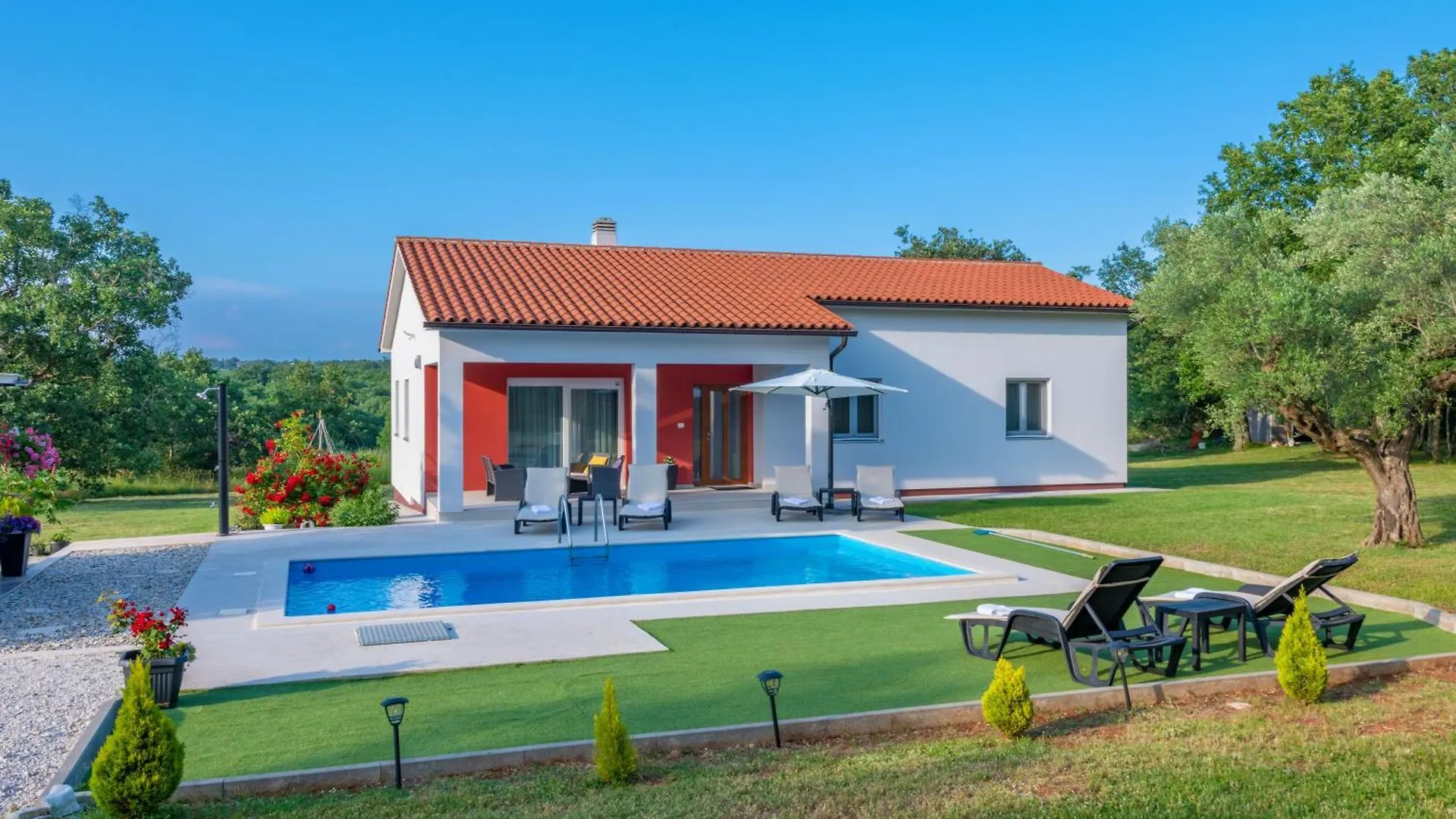 בית נופש Cukrici Villa Valpiana, A Modern, Luxurious, Warm And Romantic Villa